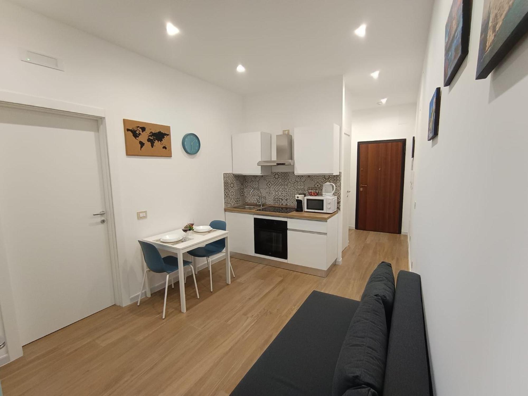Dimora Crispi 70 Apartment Bari Exterior photo