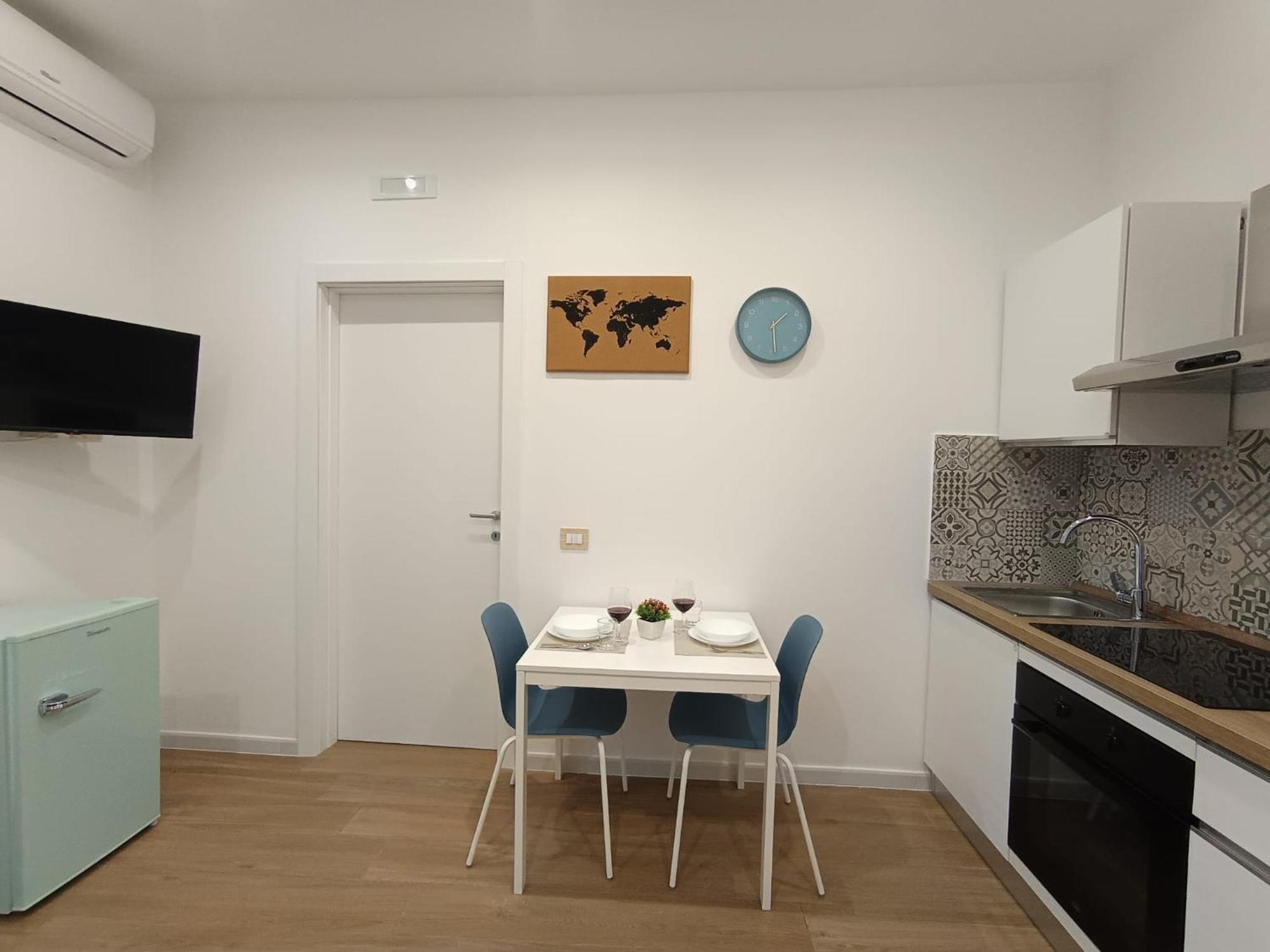 Dimora Crispi 70 Apartment Bari Exterior photo