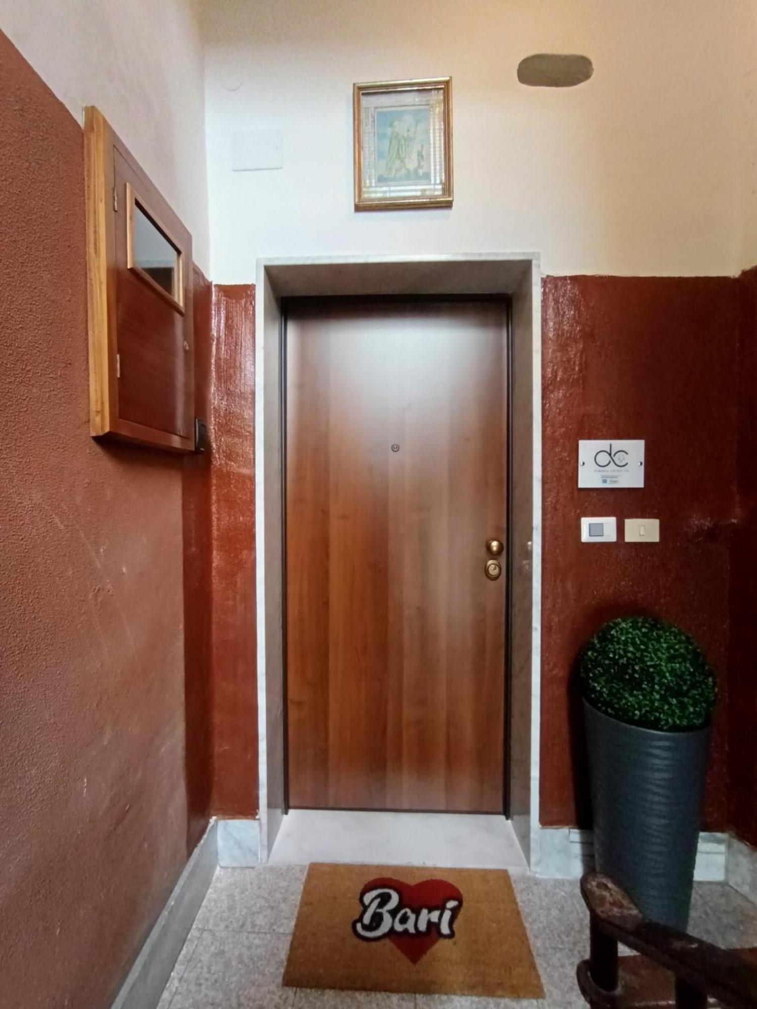 Dimora Crispi 70 Apartment Bari Exterior photo
